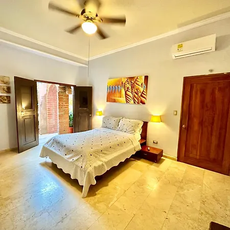 Boutique Real Bed & Breakfast